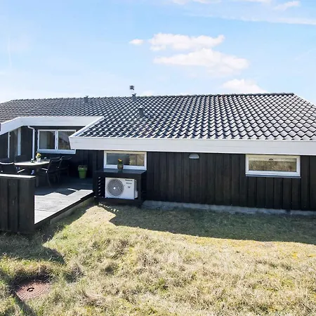 Summer House With Sea View In The Dunes Pandrup